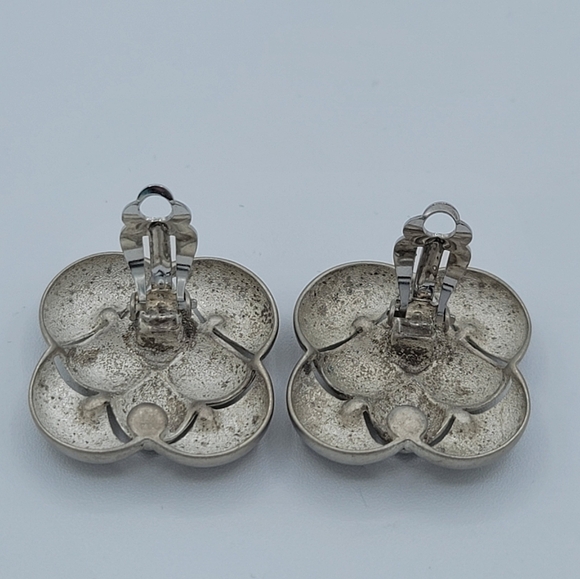 Vintage Earrings Shoe Clips Matte Silvertone Clip On Earrings #764 - Picture 7 of 10